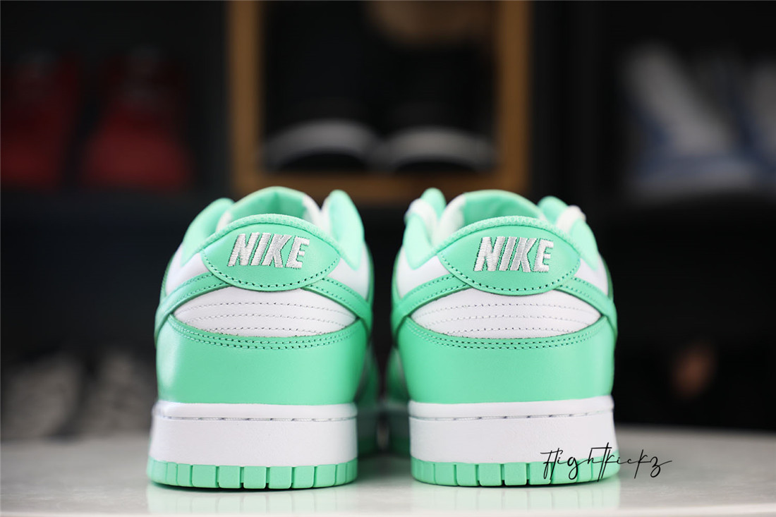 Nike Dunk Low Green Glow 2021