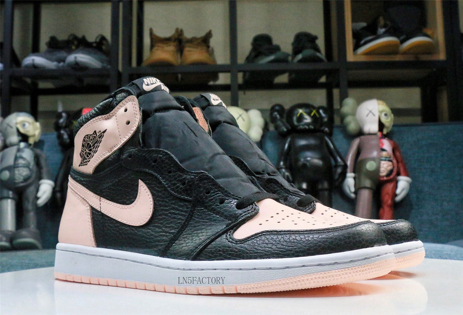 Jordan 1 Retro High Black Crimson Tint