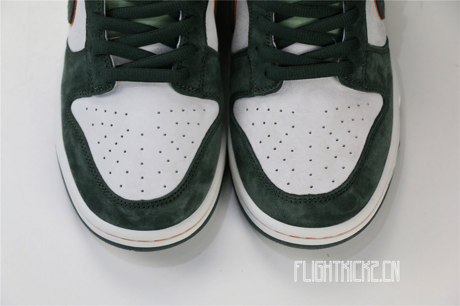 Otomo Katsuhiro x Nike SB Dunk Low Steamboy OST Green Orange
