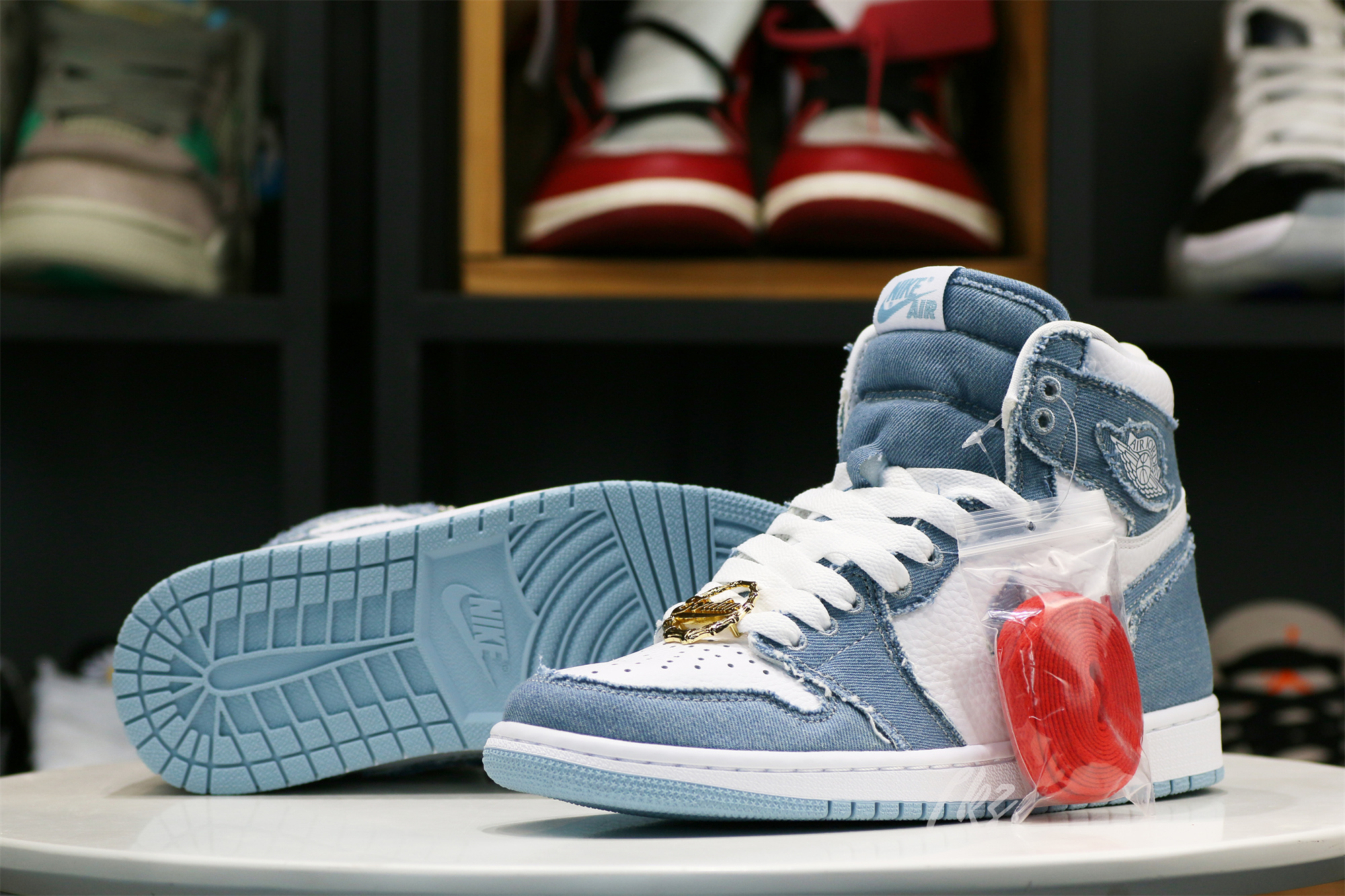 Air Jordan 1 High OG WMNS Denim 2022
