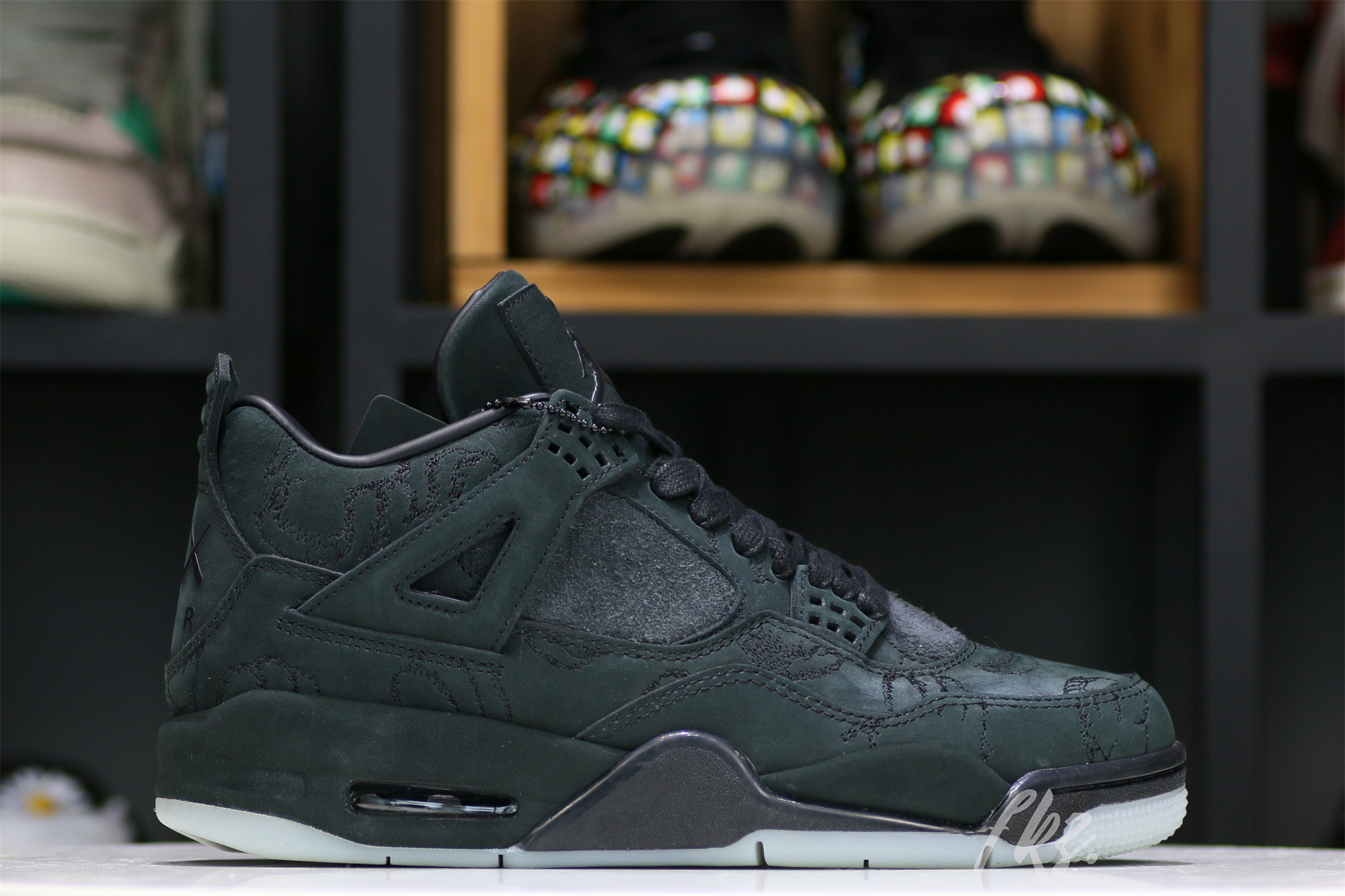 Kaws X Air Jordan 4 Retro Black 2017( Ln5 A1 Batch)