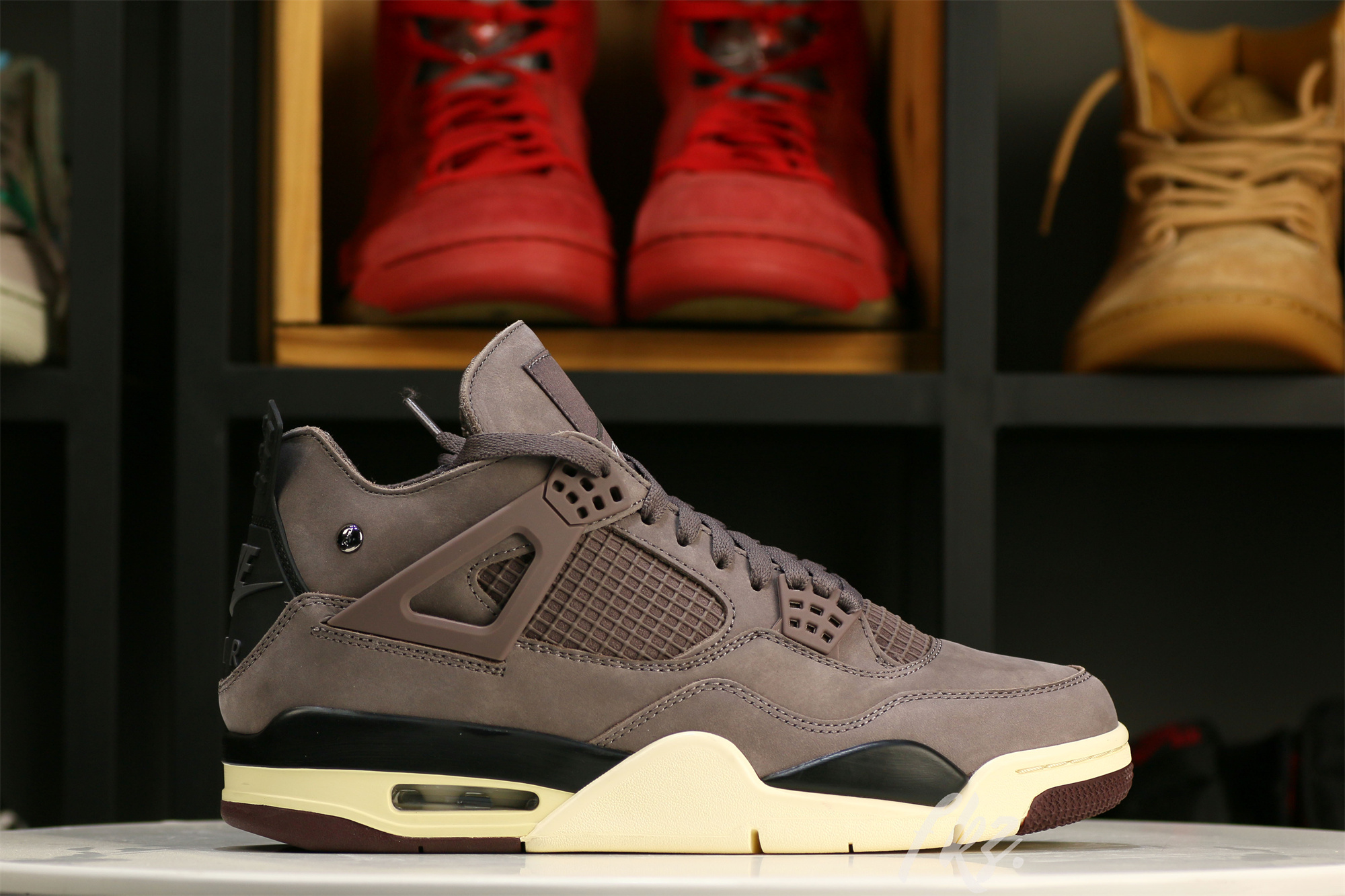 A Ma Maniére x Air Jordan 4 Retro ‘Violet Ore’ 2022 (LN5 A1 Batch)