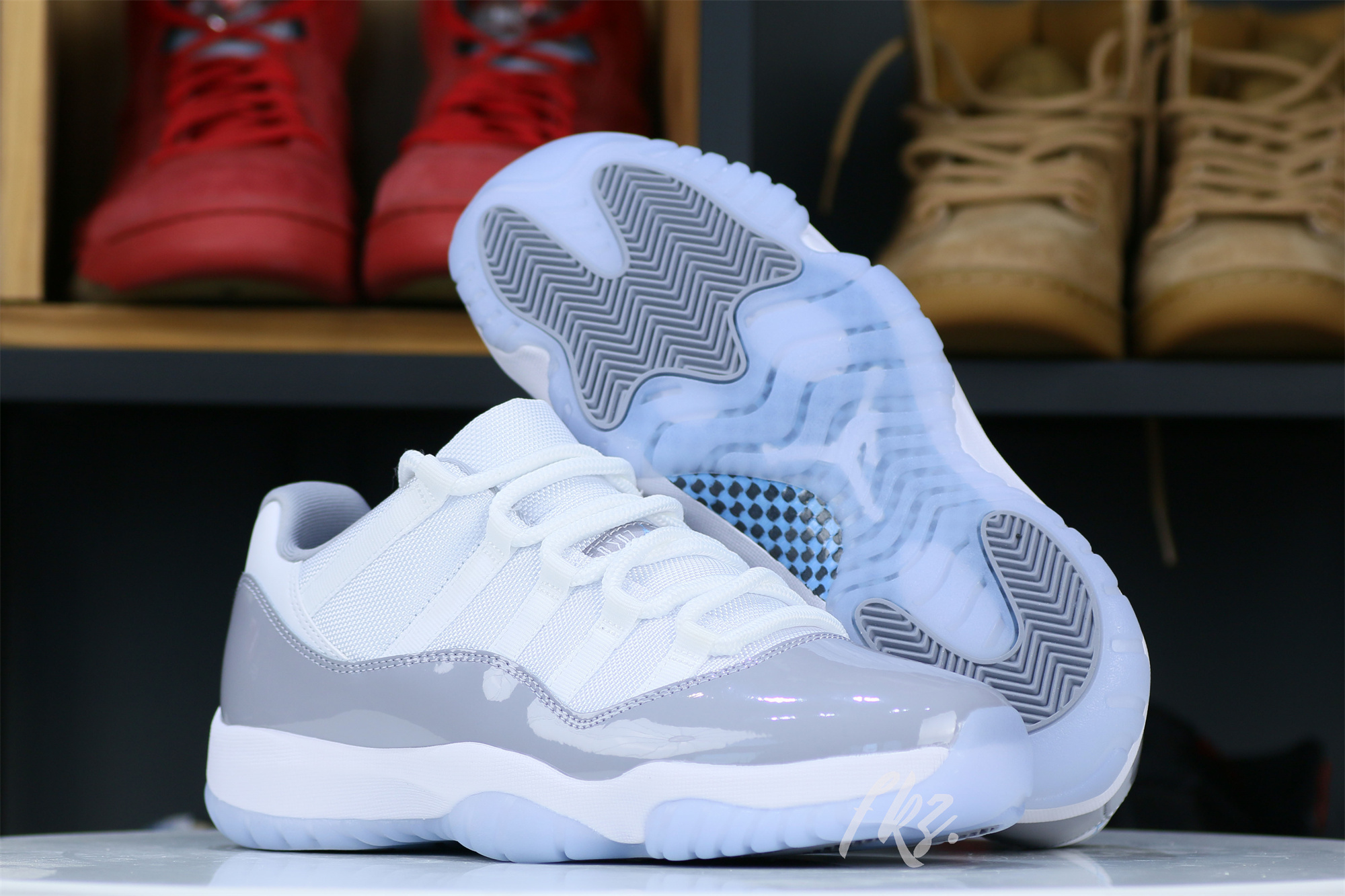 Air Jordan 11 Retro Low Cement Grey 2023 (LN5 A1 Batch)