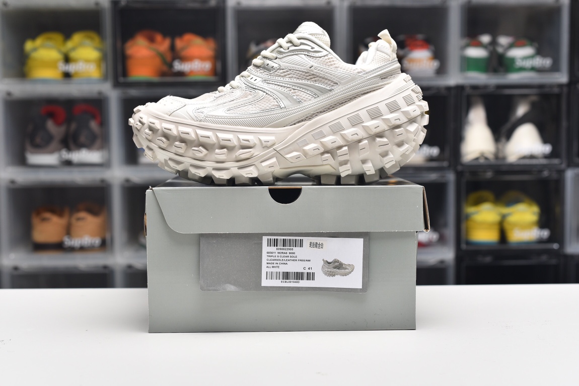 Balenciag* Defender Beige