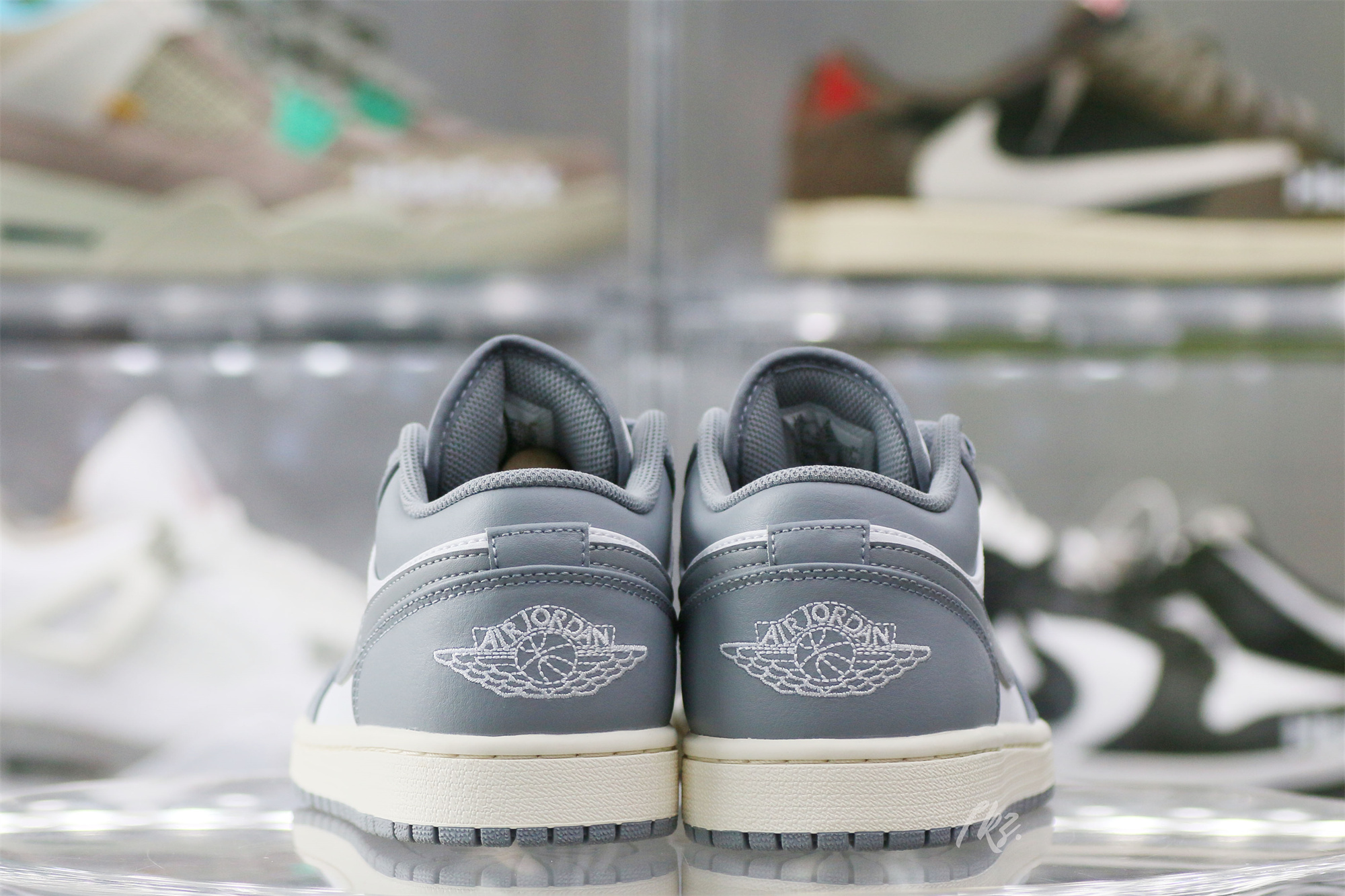 Air Jordan 1 Low White Wolf Grey 2021