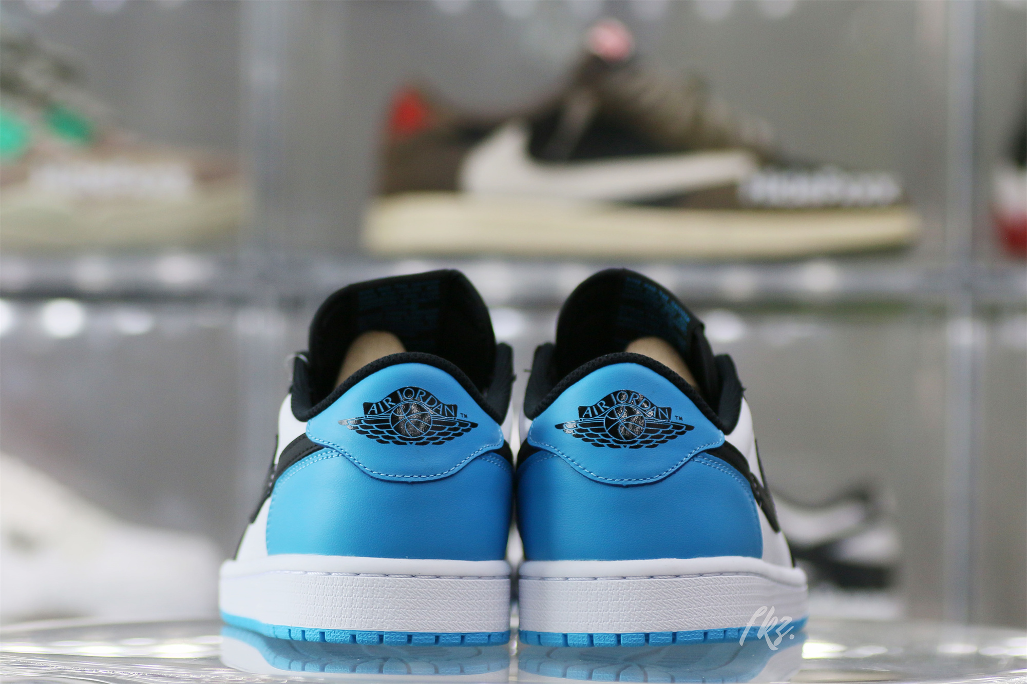 Air Jordan 1 Retro Low OG Black Dark Powder Blue