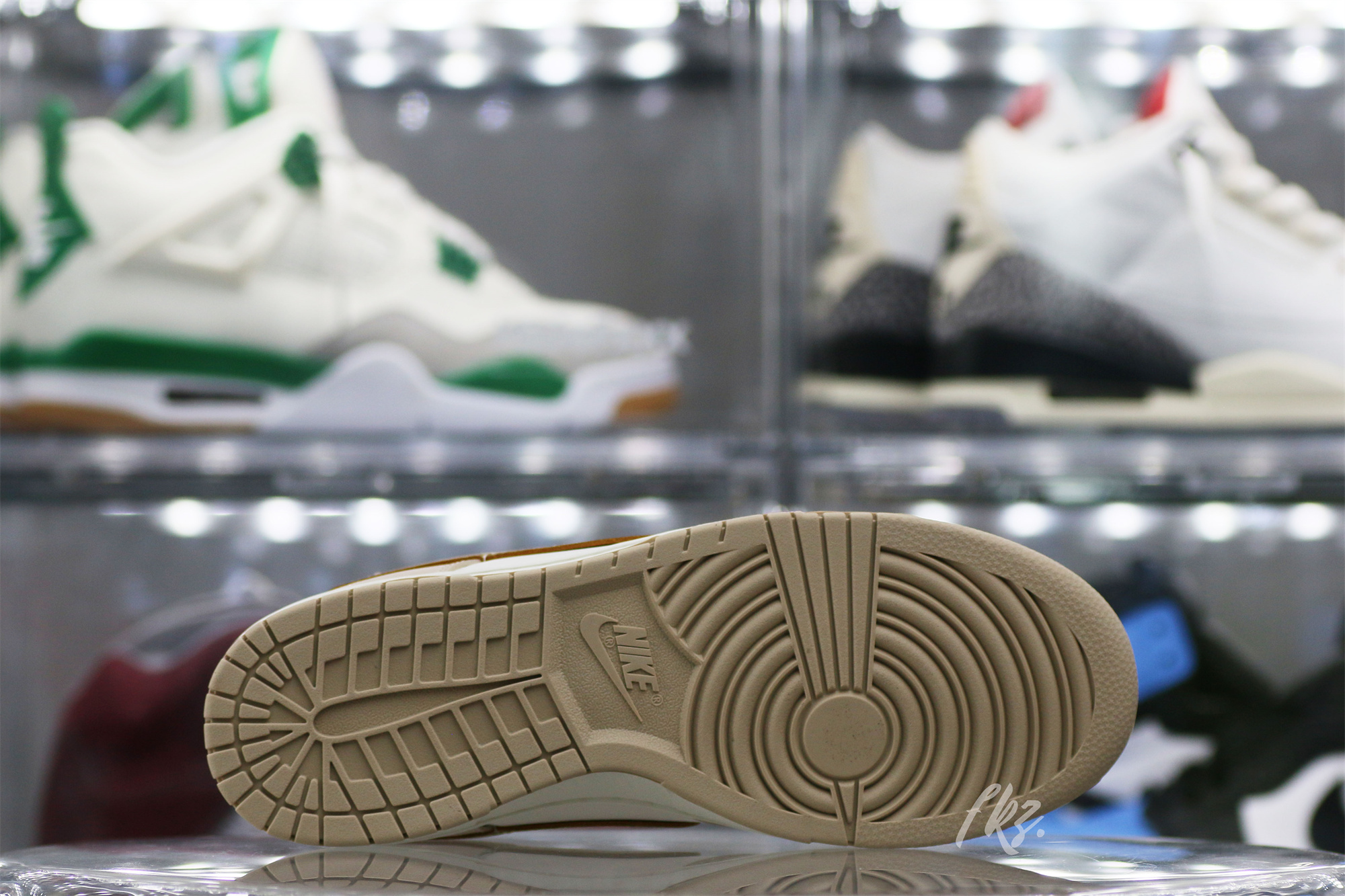 Nike Dunk Low Phantom Metallic Gold (Women’s)(LN5 A1 Batch)