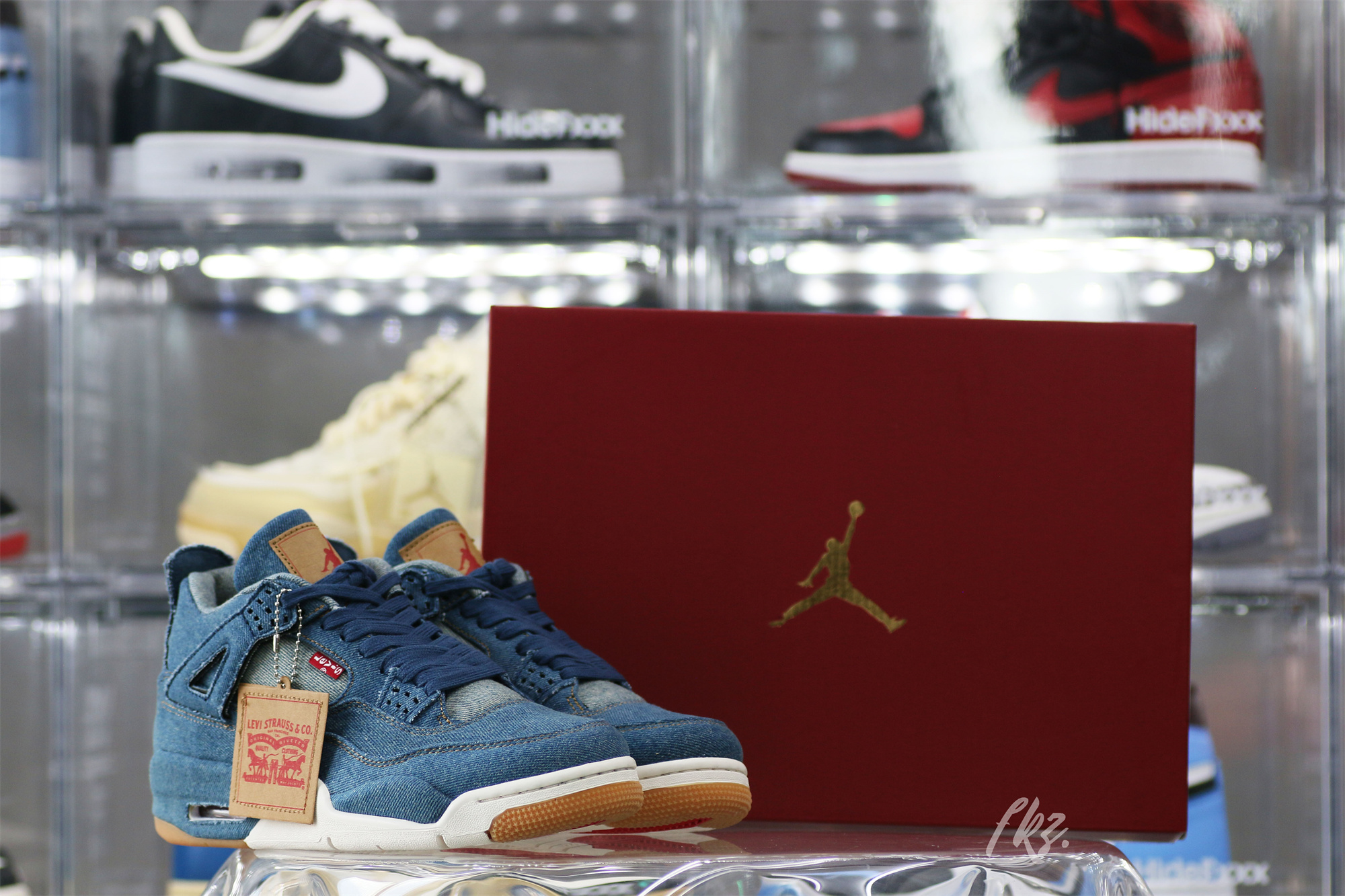 Air Jordan 4 Retro Levi’s Denim (Levi’s Tag)