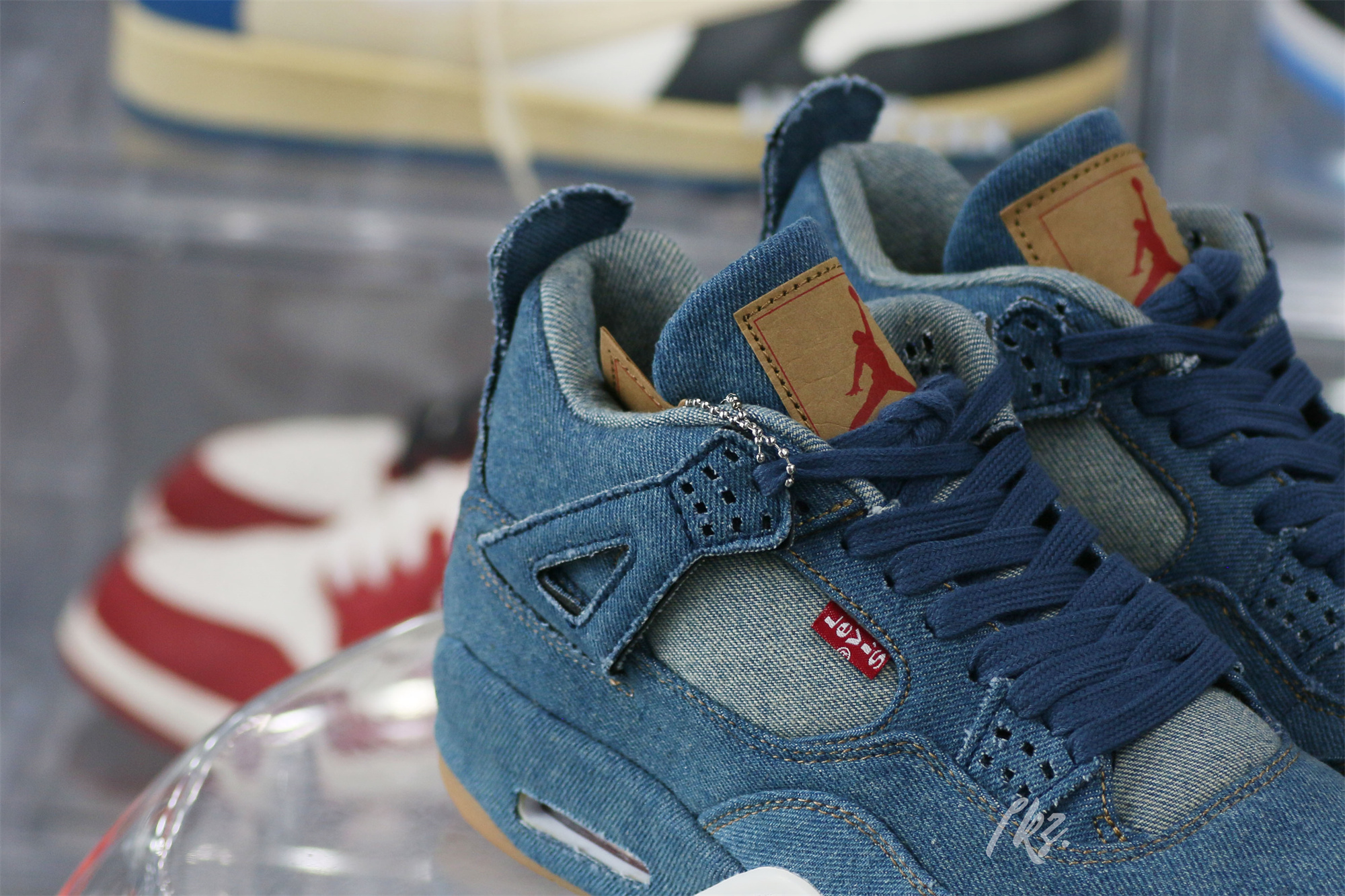 Air Jordan 4 Retro Levi’s Denim (Levi’s Tag)
