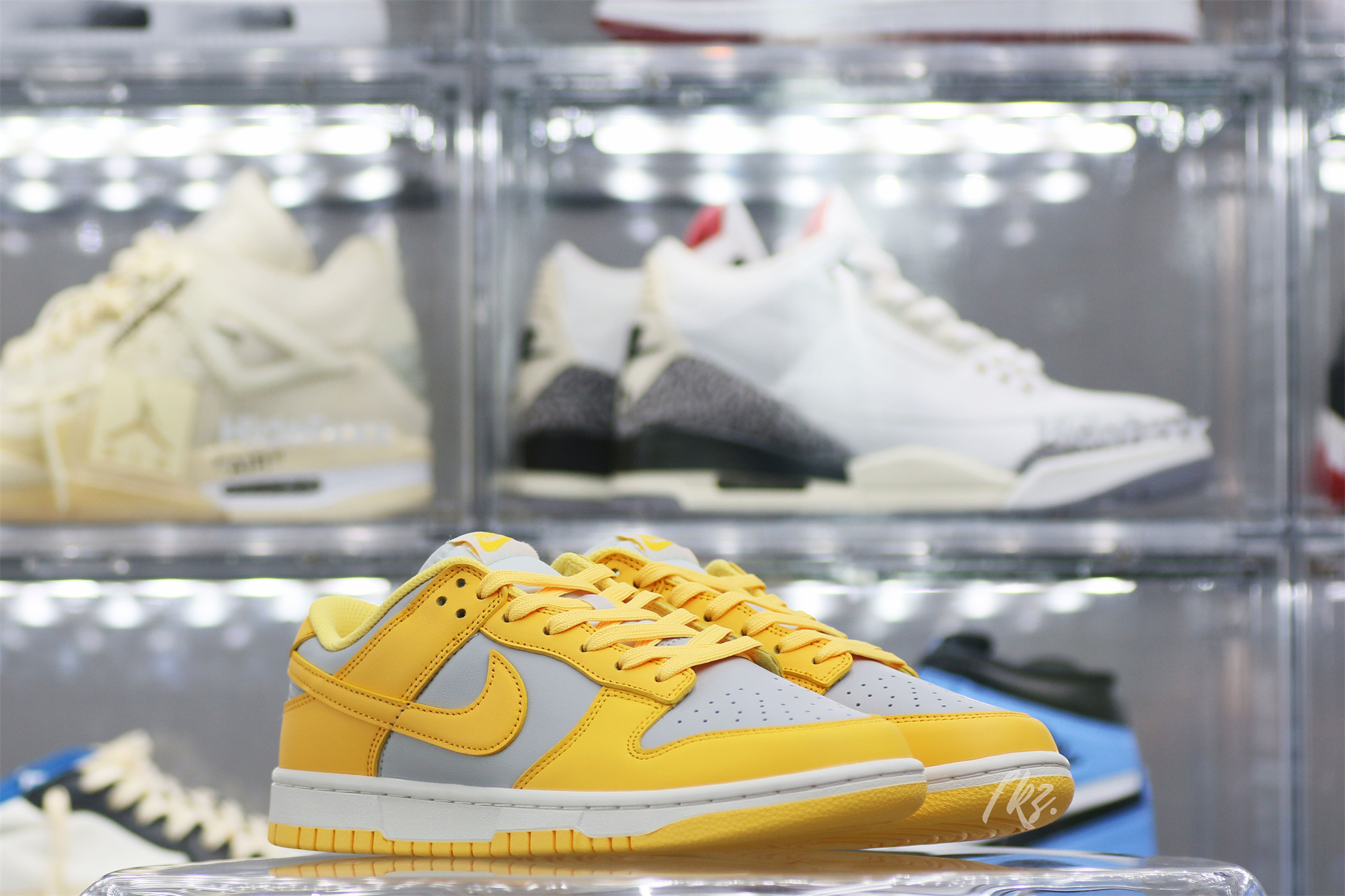 Nike Dunk Low Citron Pulse (Women’s)