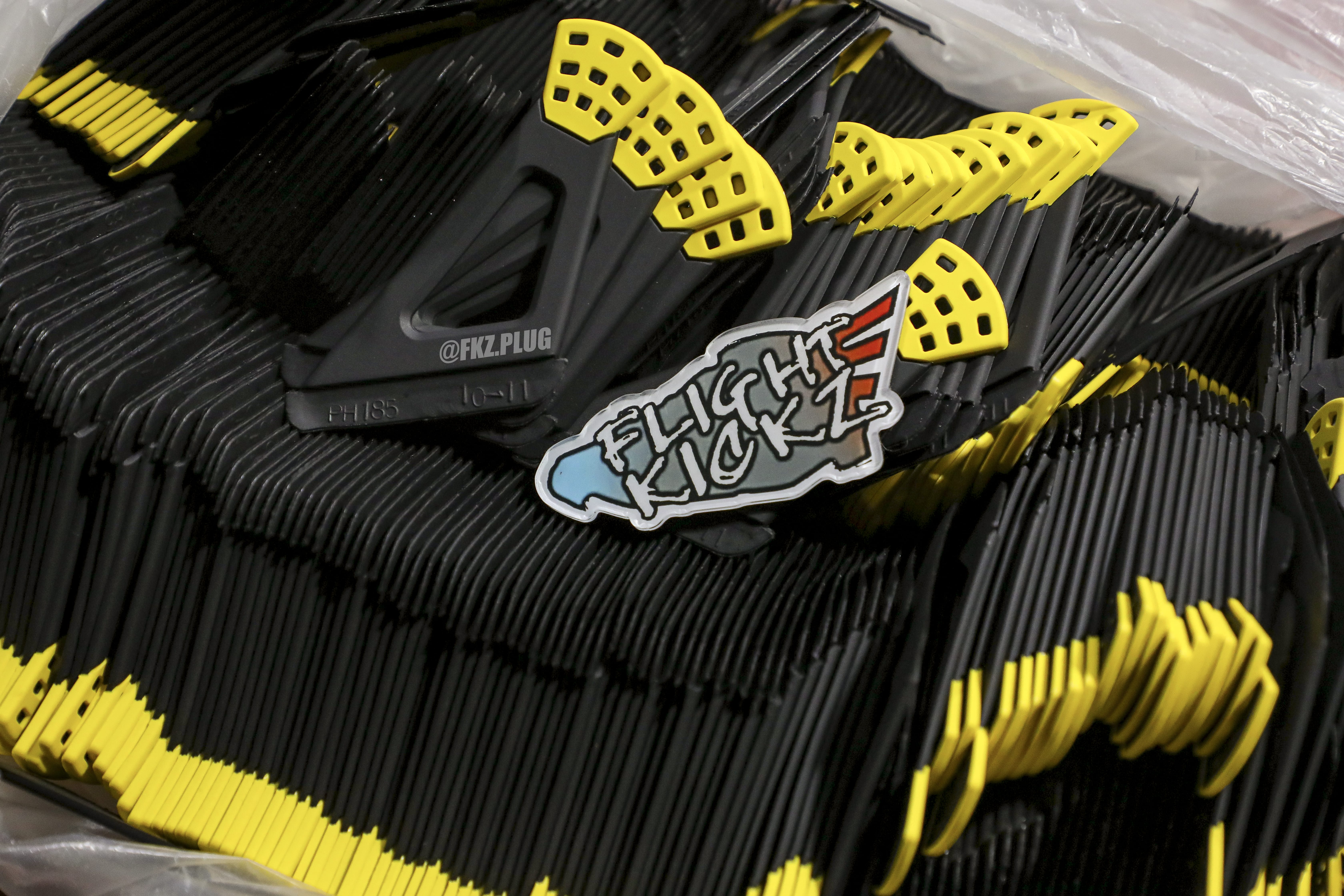 Air Jordan 4 Retro Thunder 2023 (LN5 A1 Batch)