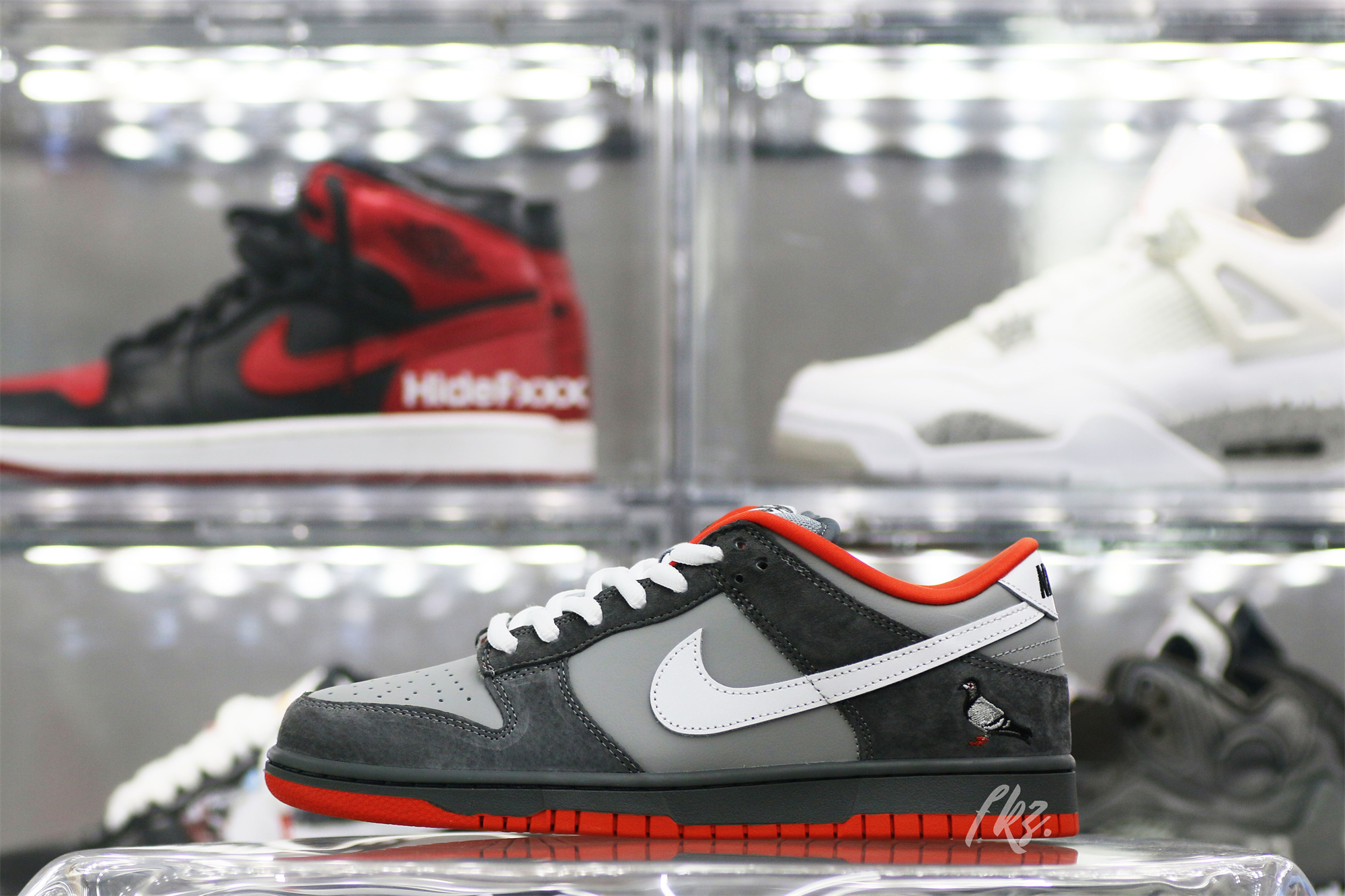 Jeff Staple X Dunk Low Pro SB Pigeon