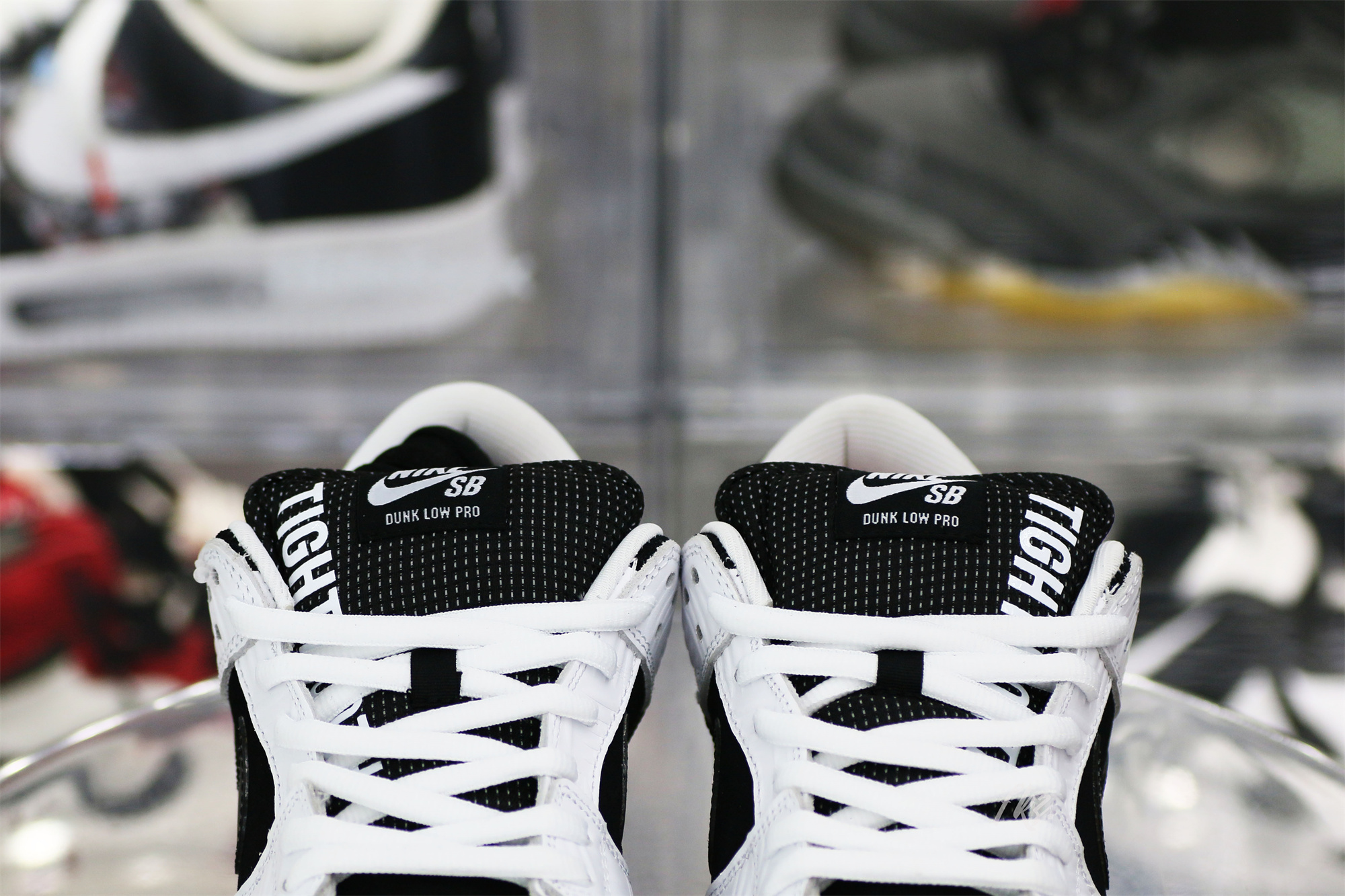 Nike SB Dunk Low TIGHTBOOTH