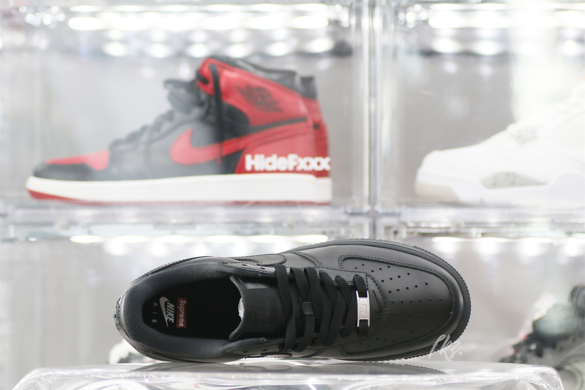 Nike Air Force 1 Low Supreme Black