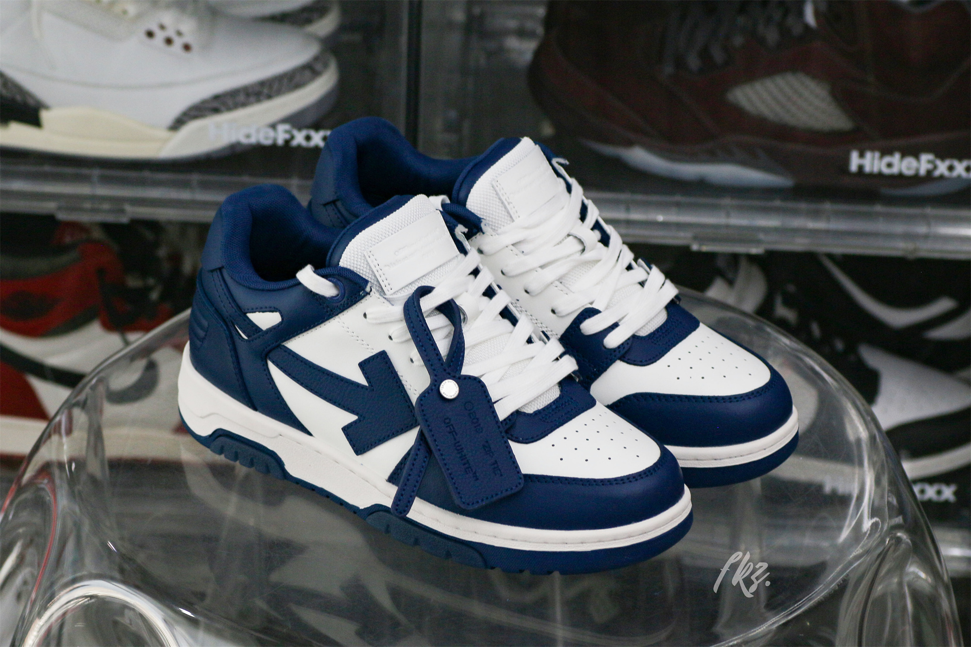 OFF-WHITE White & Navy Out Of Office Sneakers