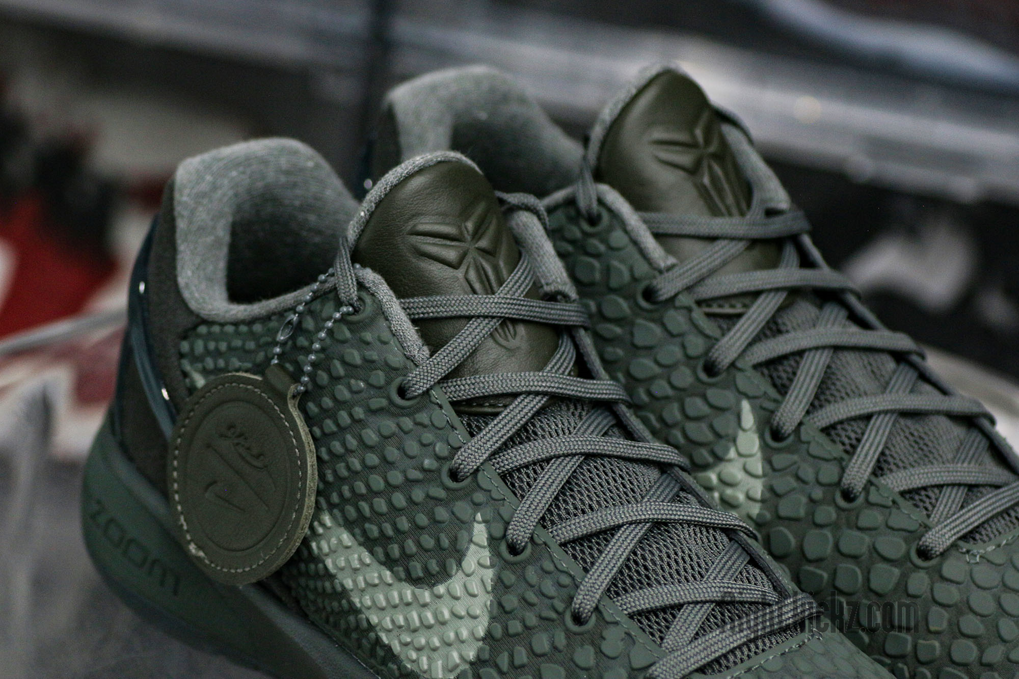 Zoom Kobe 6 Fade To Black 2016(A1 Batch)