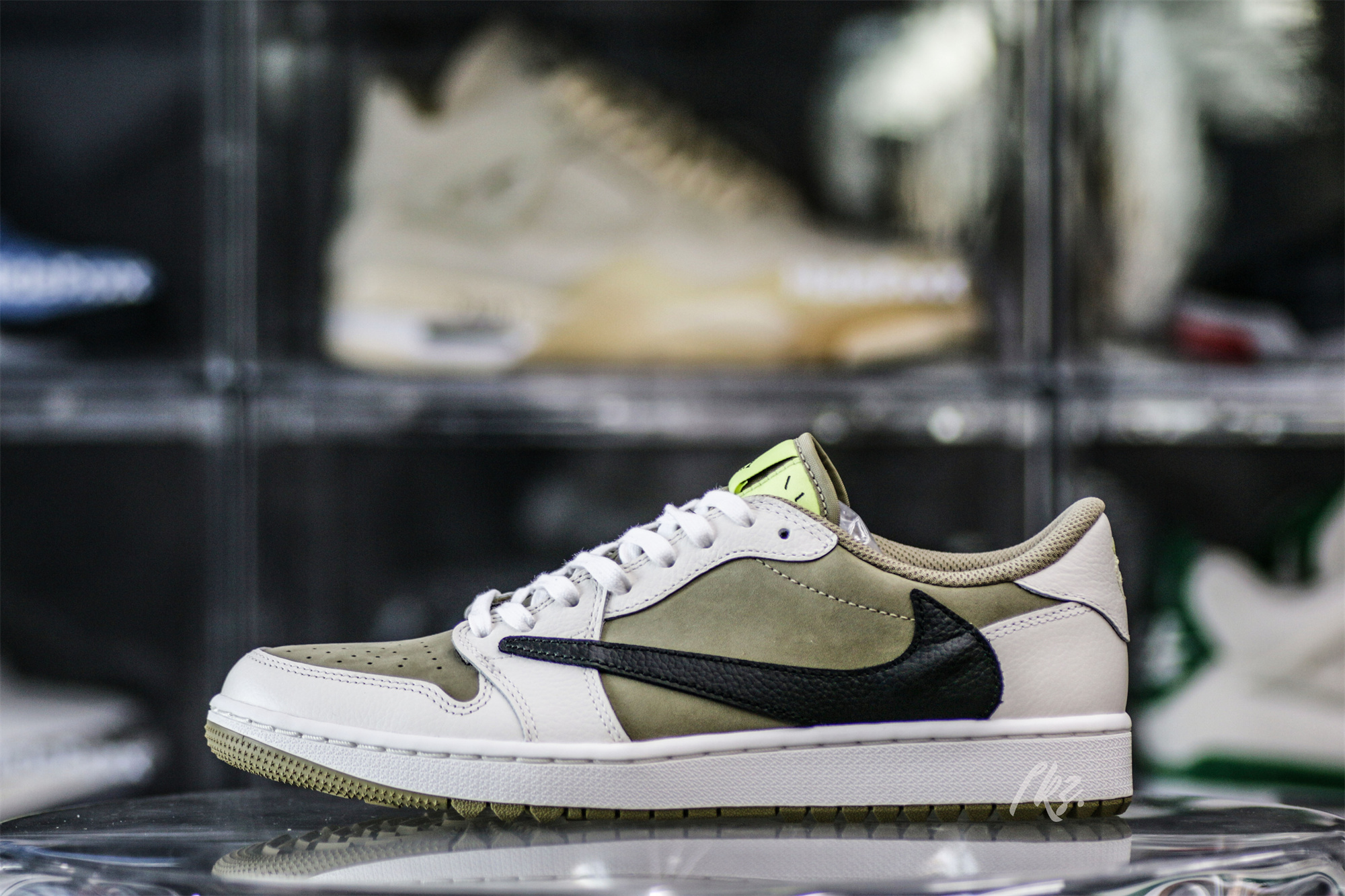 Travis Scott x Air Jordan 1 Low Golf Neutral Olive (LN5 A1)