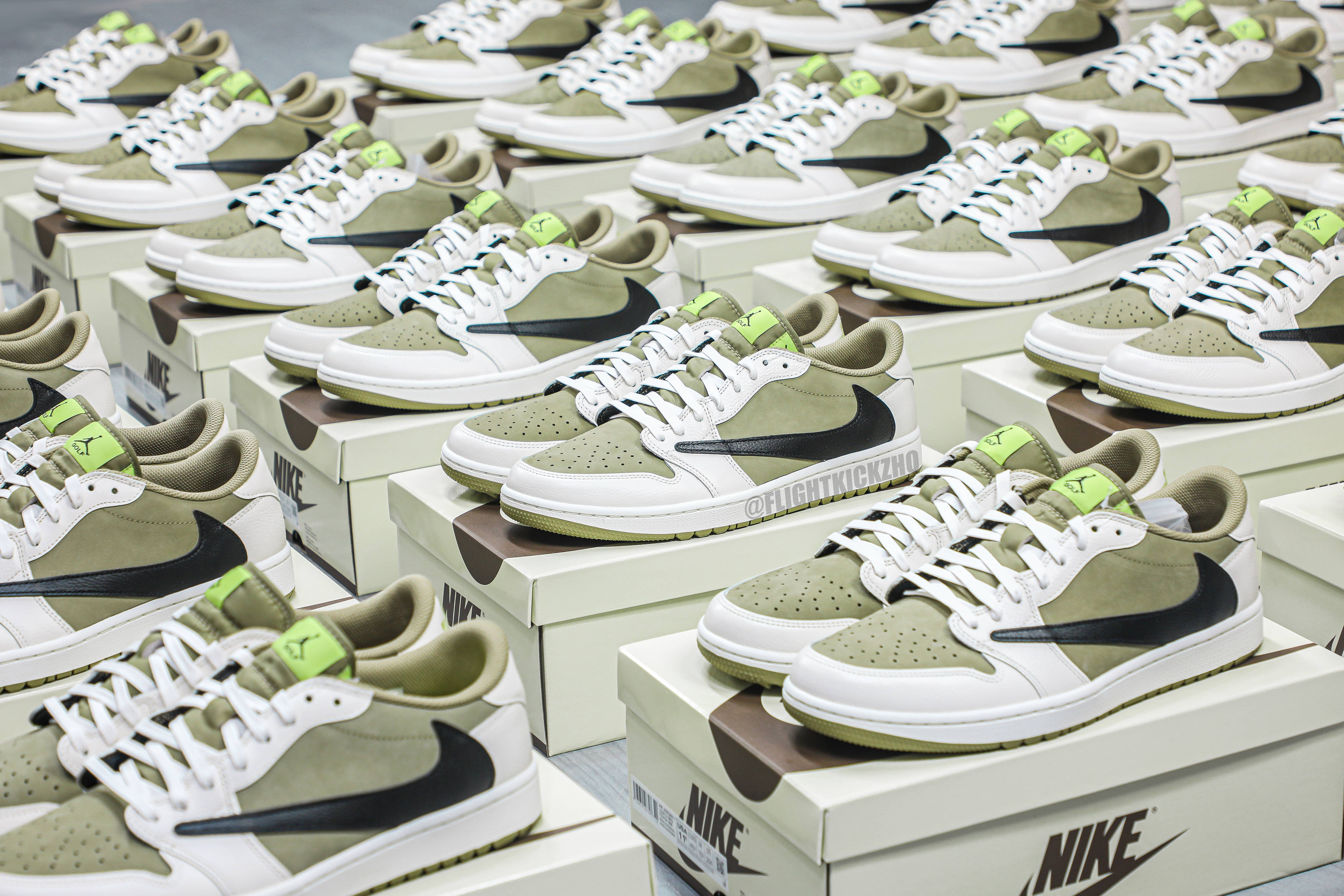 Travis Scott x Air Jordan 1 Low Golf Neutral Olive (LN5 A1)