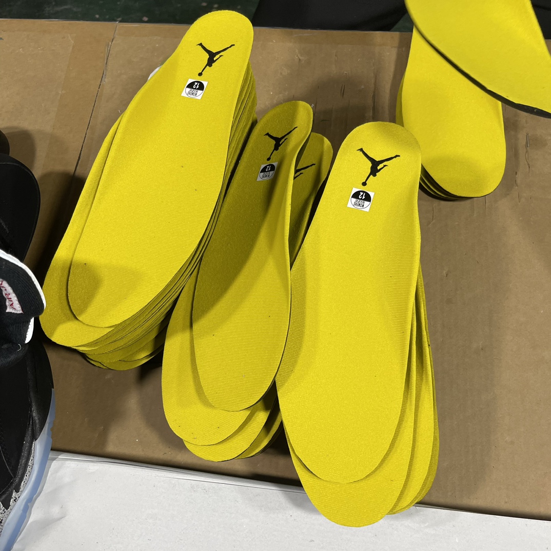 Air Jordan 4 “Vivid Sulfur” 2024 (Ln5 A1)