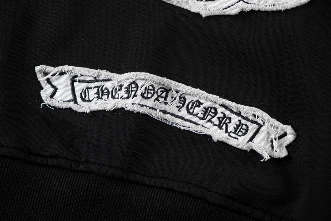 Chrome Hearts latest heavy-weight basic crewneck sweatshirt in black