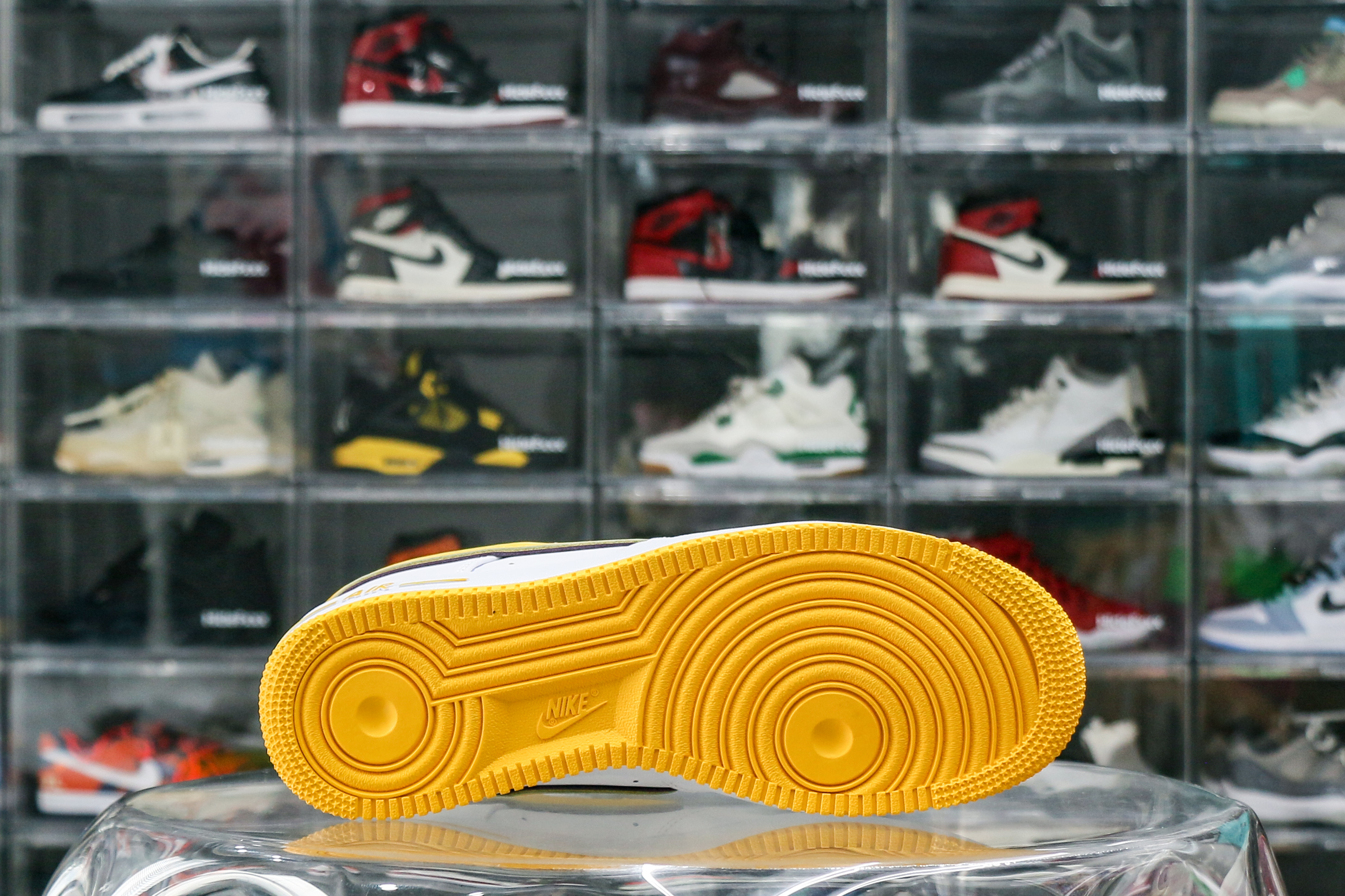 Nike Air Force 1 Low Retro QS Kobe Bryant Lakers Home（Ln5 A1）