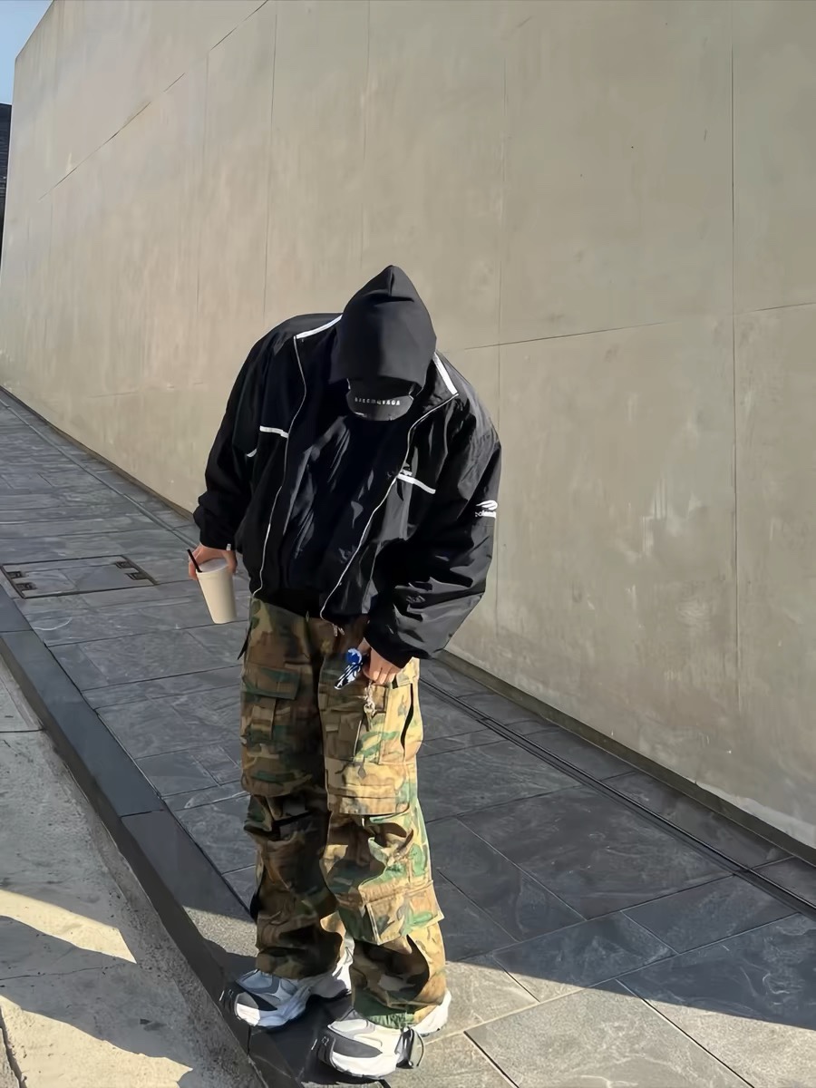 Far Archive Camo Pants