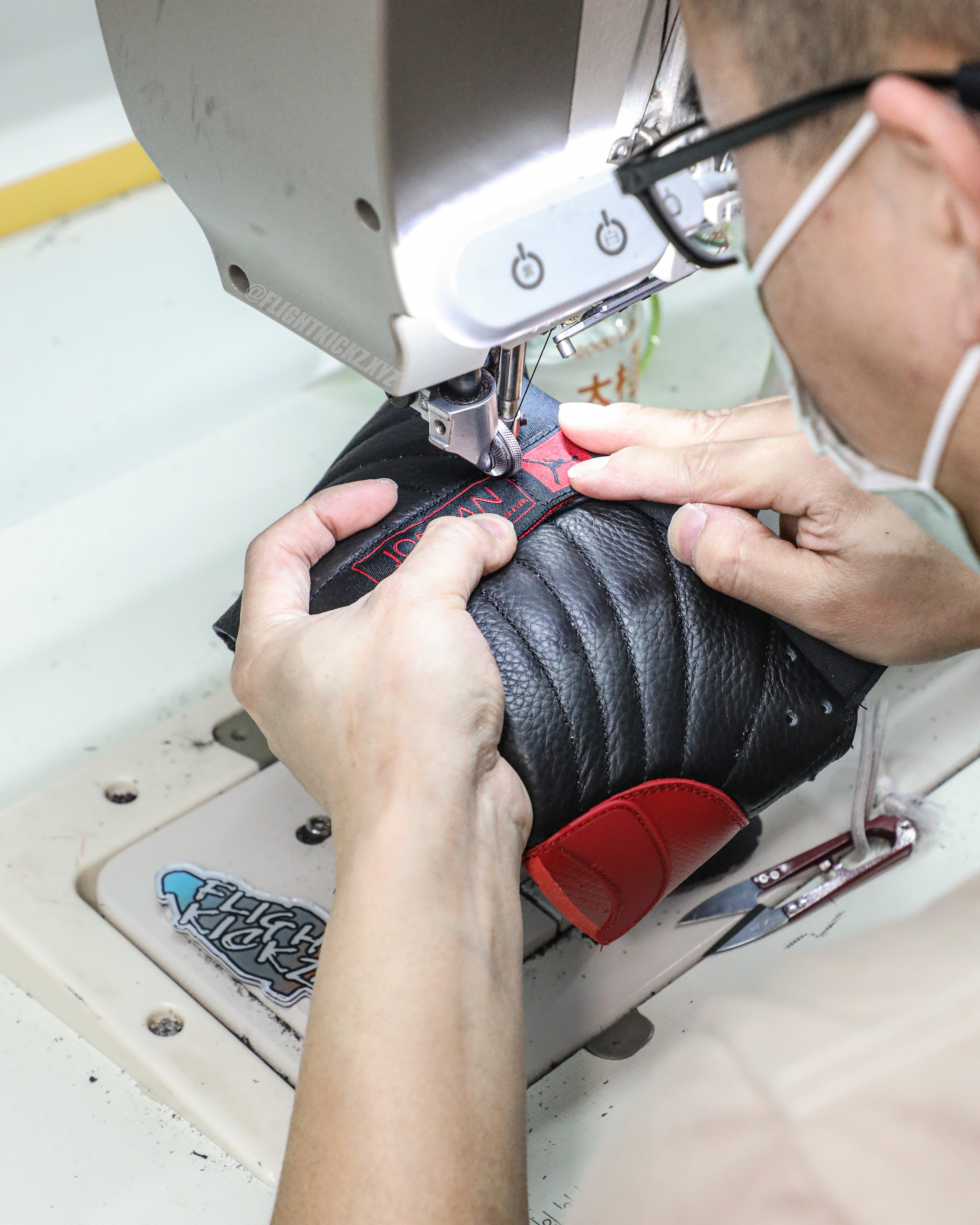 Air Jordan 12 Retro Flu Game 2025 (Ln5 A1)