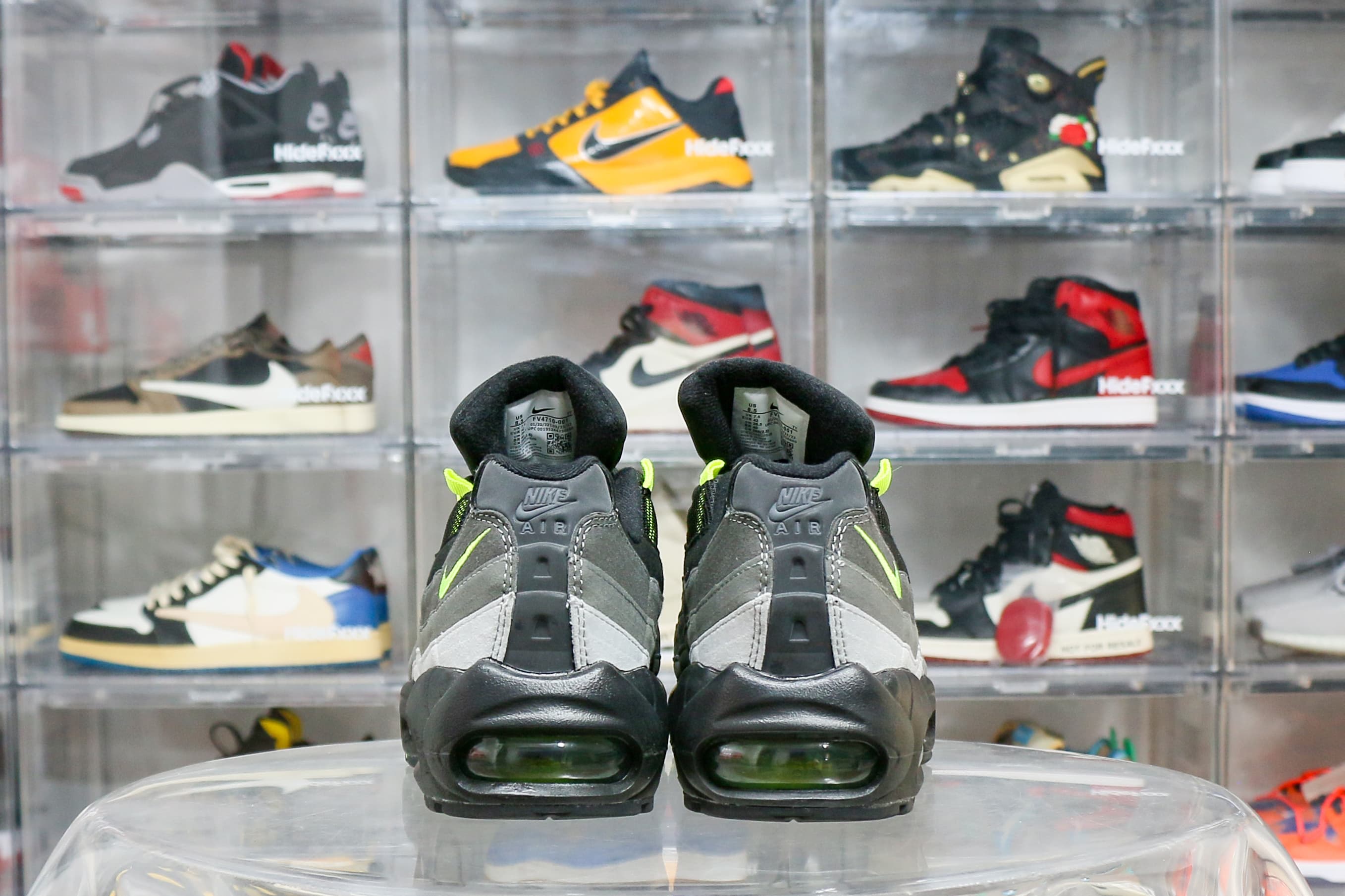 Nike Air Max 95 Black Neon