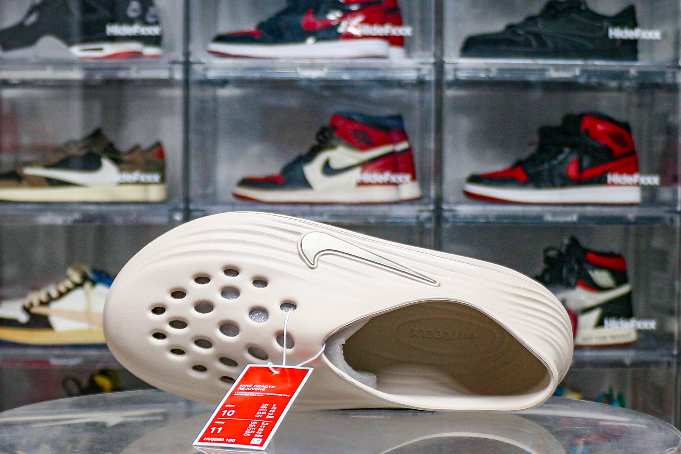 Nike ReactX Rejuven8 Light Orewood Brown